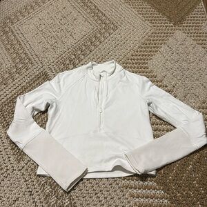 Lululemon cropped top